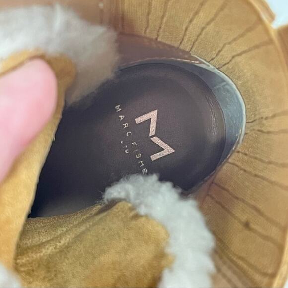 Marc Fisher 9 mlizzie Lizzie Shearling Winter Boots Women brown leather lug - Picture 10 of 11